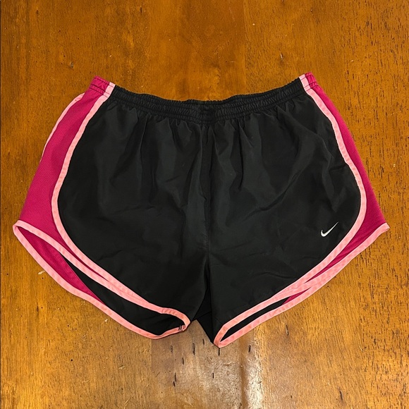 Nike Women's Black Shorts with Pink Trim - Size M - Picture 1 of 12